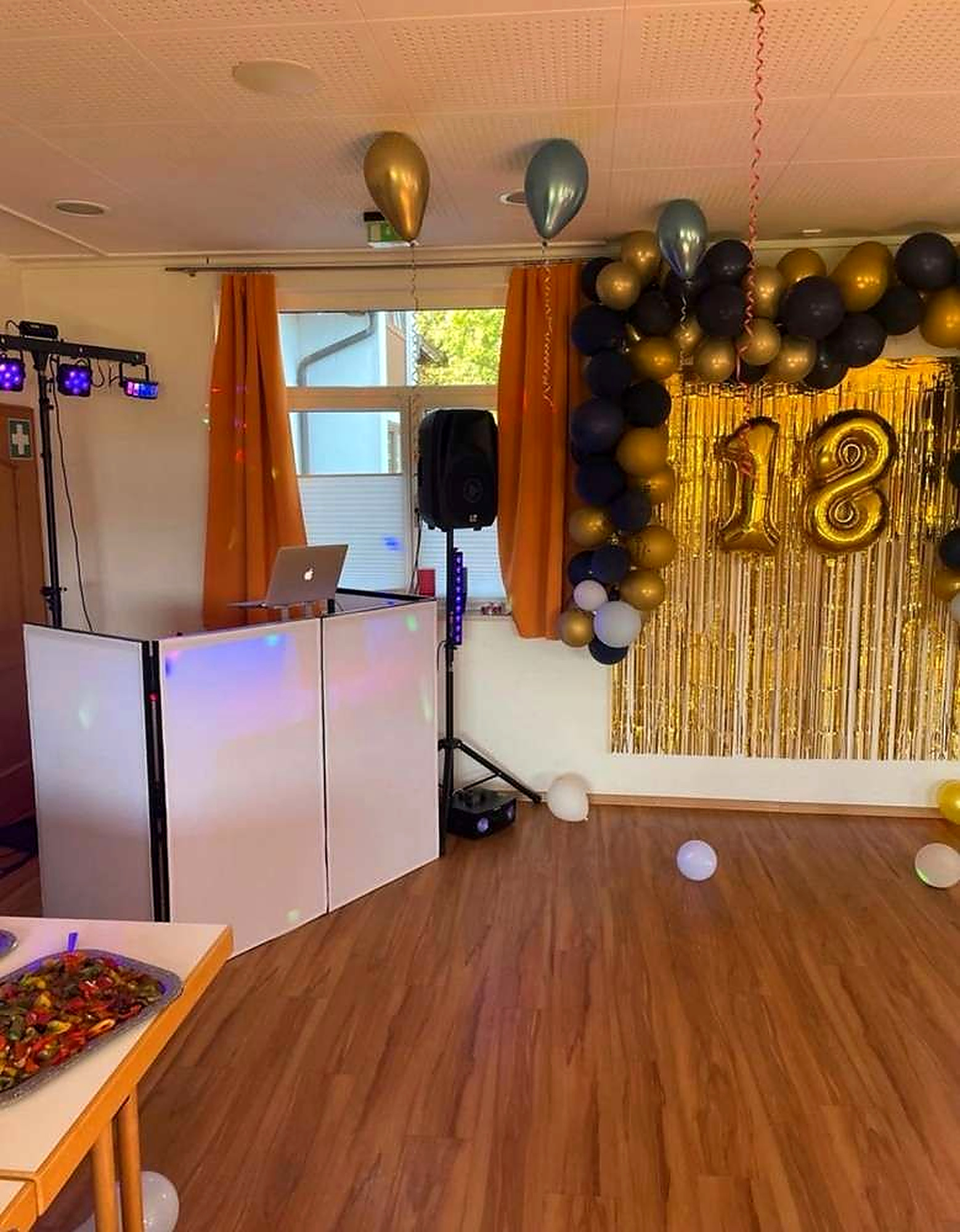 Mobiles DJ-Setup bei einer Geburtstagsfeier